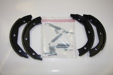 Handbremsbacken mit Einbausatz